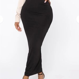 Fashion Nova Classic Black Pencil Skirt